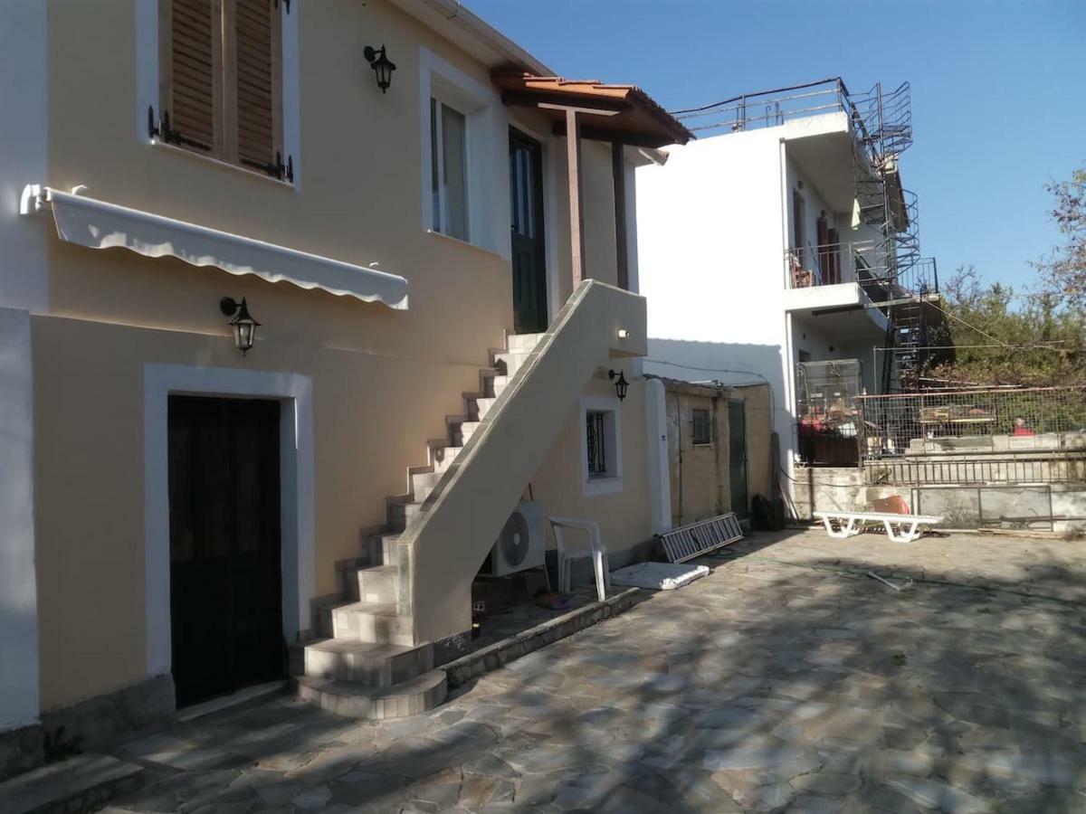 Traditional Village House Méson Yerakaríon Exterior foto